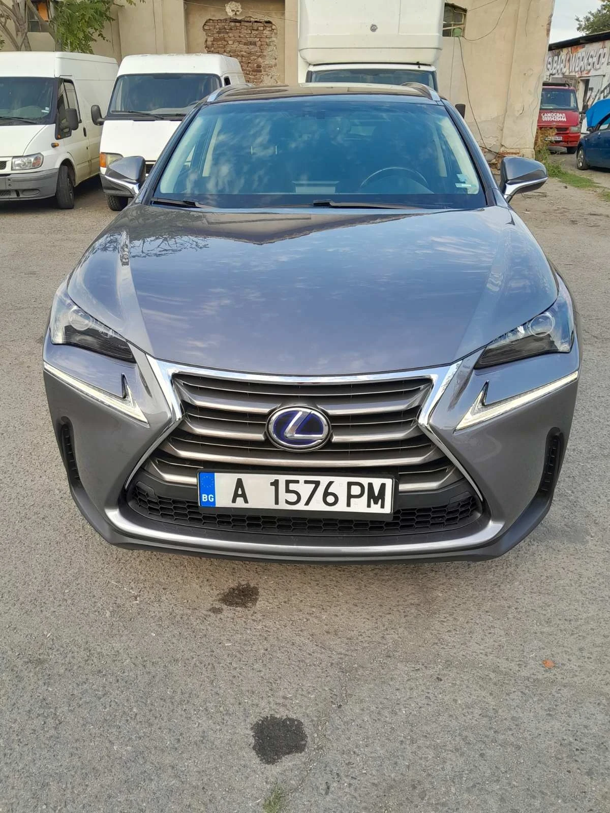 Lexus NX 300h, снимка 2 - Автомобили и джипове - 54031902