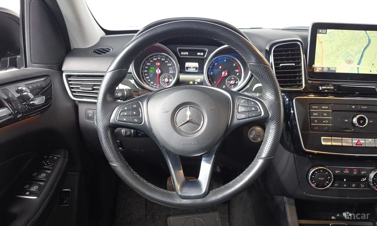 Mercedes-Benz GLE 250 КОЖА* ПОДГРЕВ* ПАНОРАМА, снимка 7 - Автомобили и джипове - 54595008