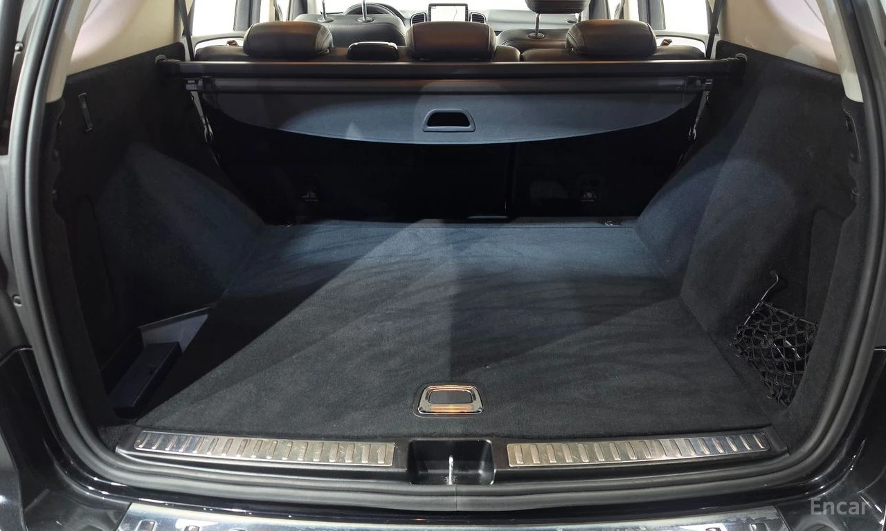 Mercedes-Benz GLE 250 КОЖА* ПОДГРЕВ* ПАНОРАМА, снимка 17 - Автомобили и джипове - 54595008