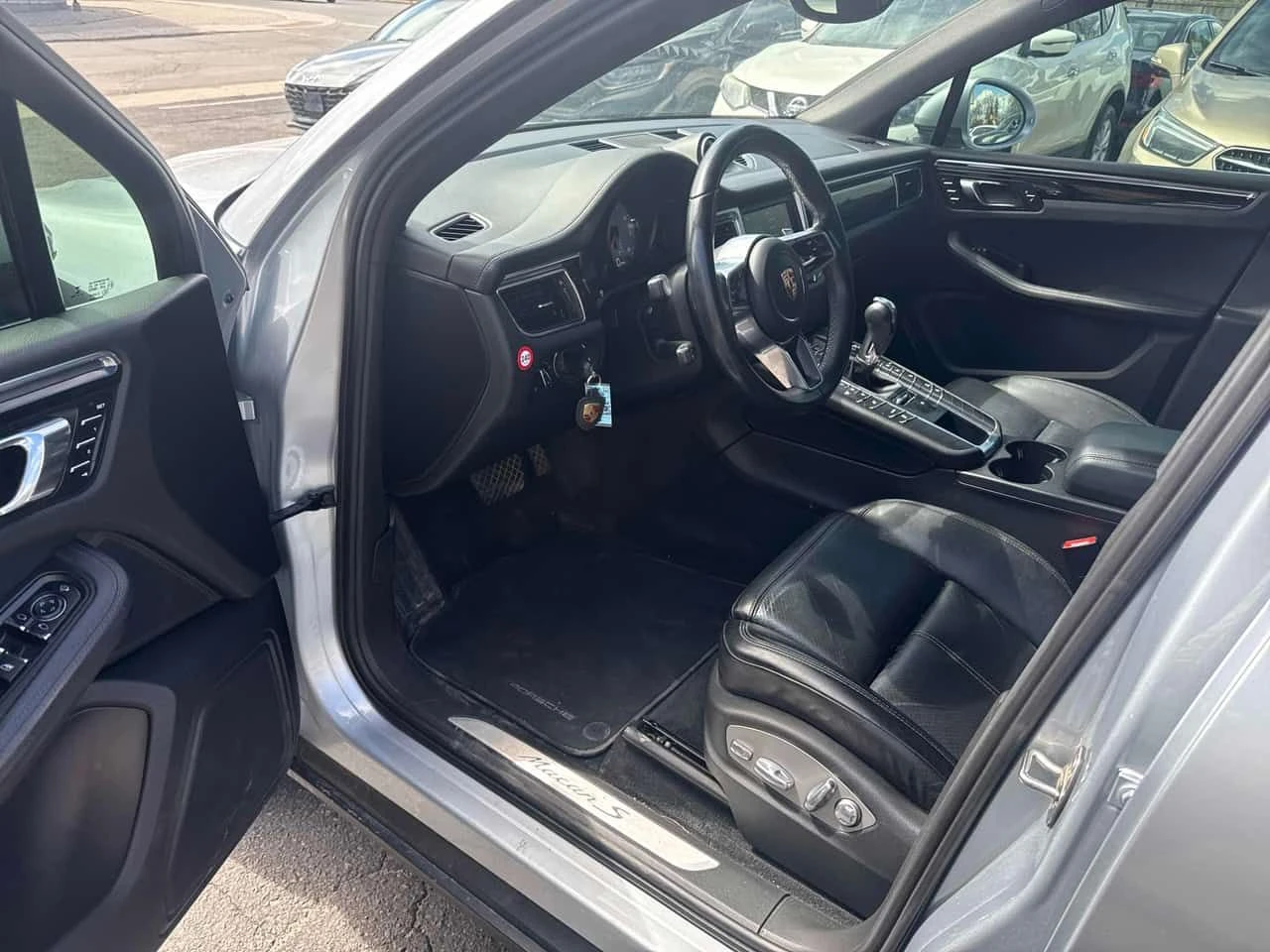 Porsche Macan * S * CARFAX * ПОДГРЕВ* ПАНОРАМА* ФИНАНСИРАНЕ, снимка 6 - Автомобили и джипове - 54769470