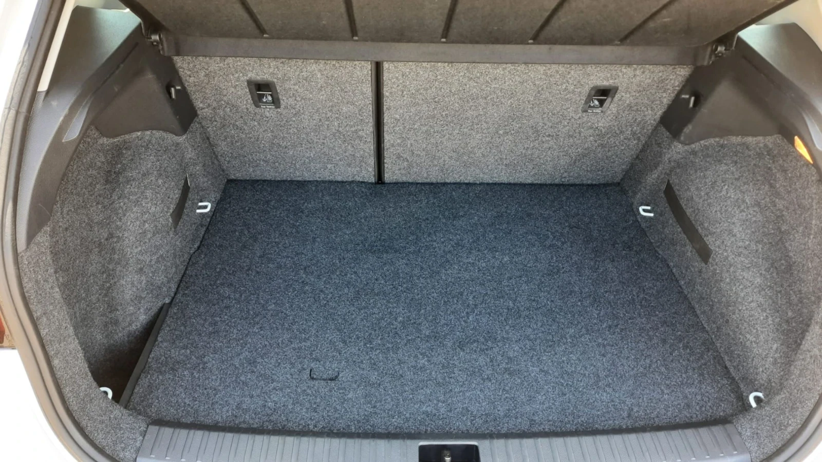 Seat Arona TGI, снимка 9 - Автомобили и джипове - 54913050