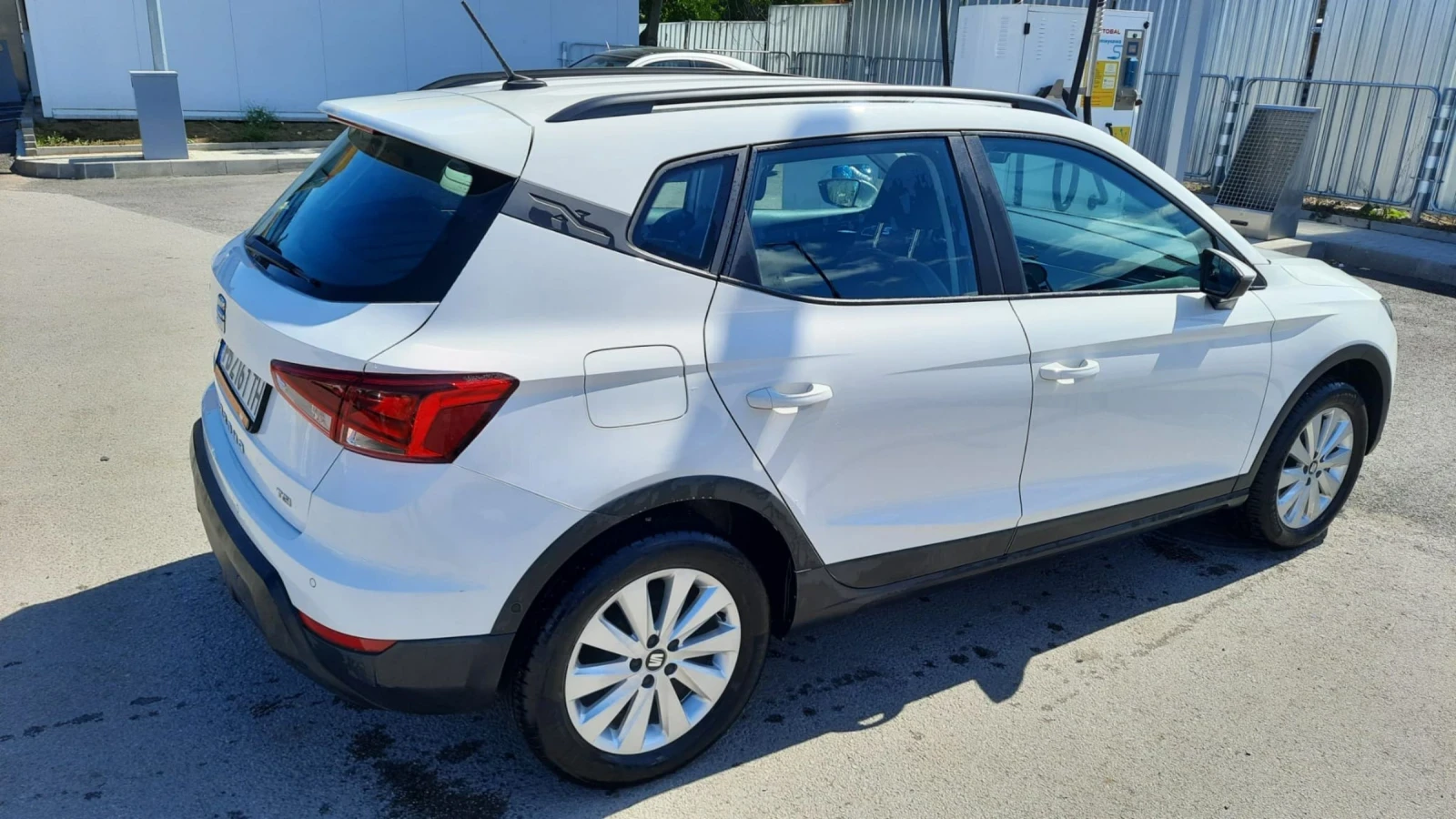 Seat Arona TGI, снимка 3 - Автомобили и джипове - 54913050