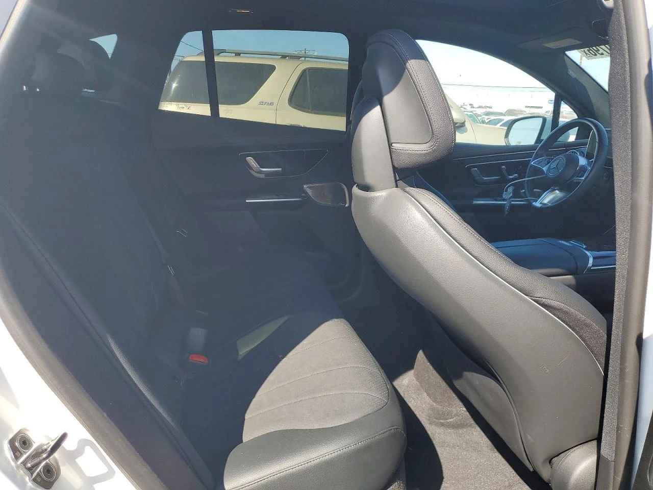 Mercedes-Benz EQE 350 SUV 4MATIC, снимка 11 - Автомобили и джипове - 55584956