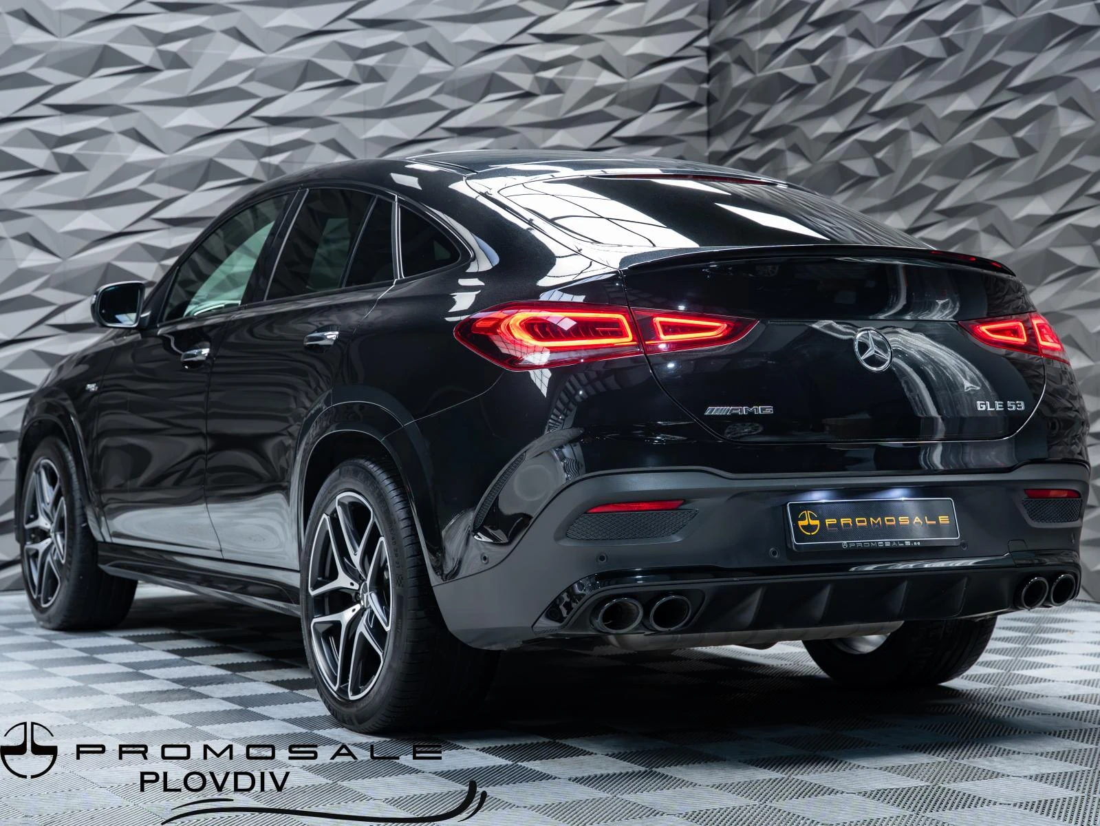 Mercedes-Benz GLE 53 4MATIC COUPE* BURMESTER* 360CAM* ОБДУХВ* PANO* AIRMATIC* , снимка 3 - Автомобили и джипове - 55787618