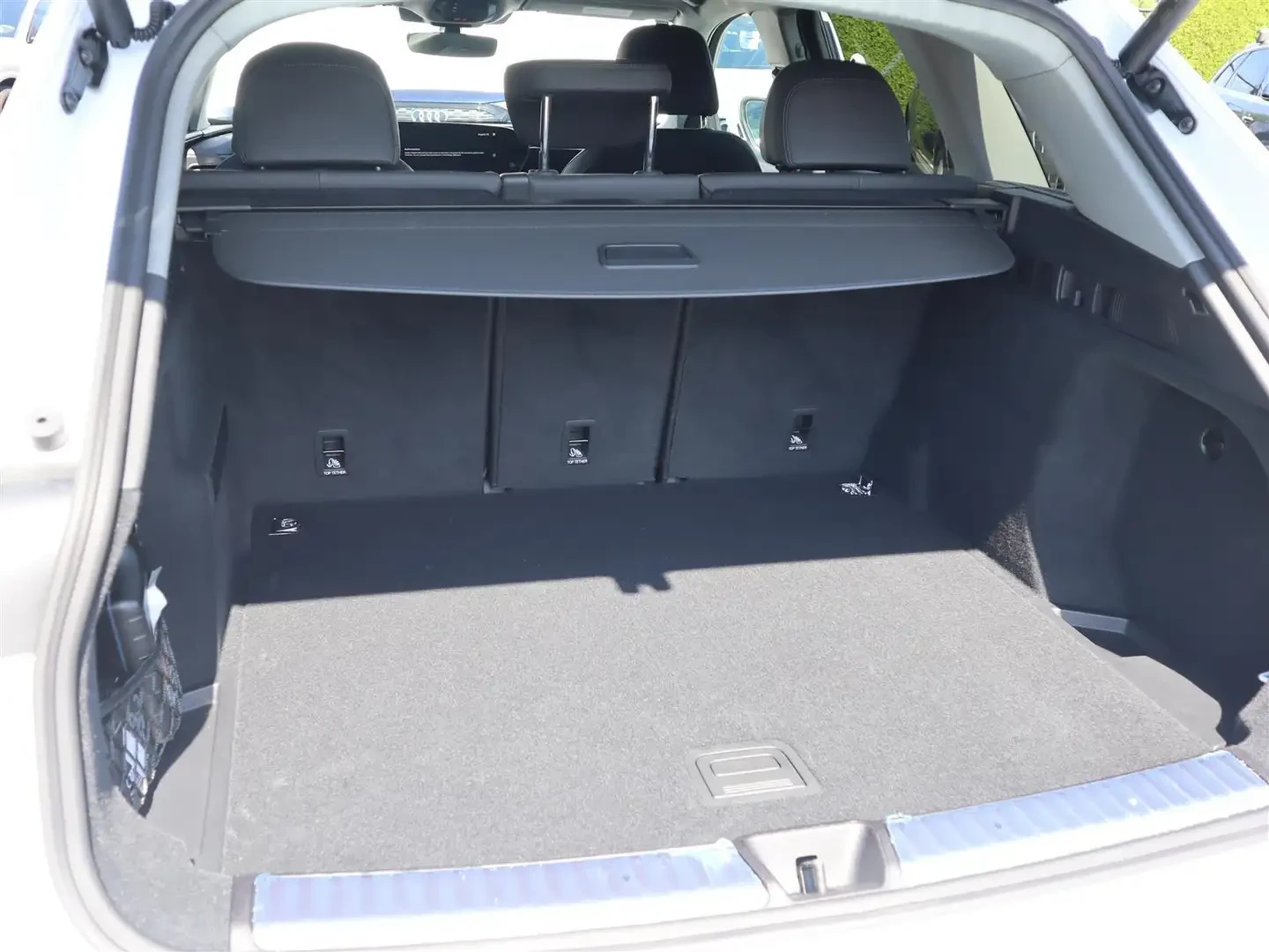 Audi Q5 2.0* MATRIX* S* LINE* 360КАМЕРА* LANE* ASSIST* , снимка 12 - Автомобили и джипове - 55787929