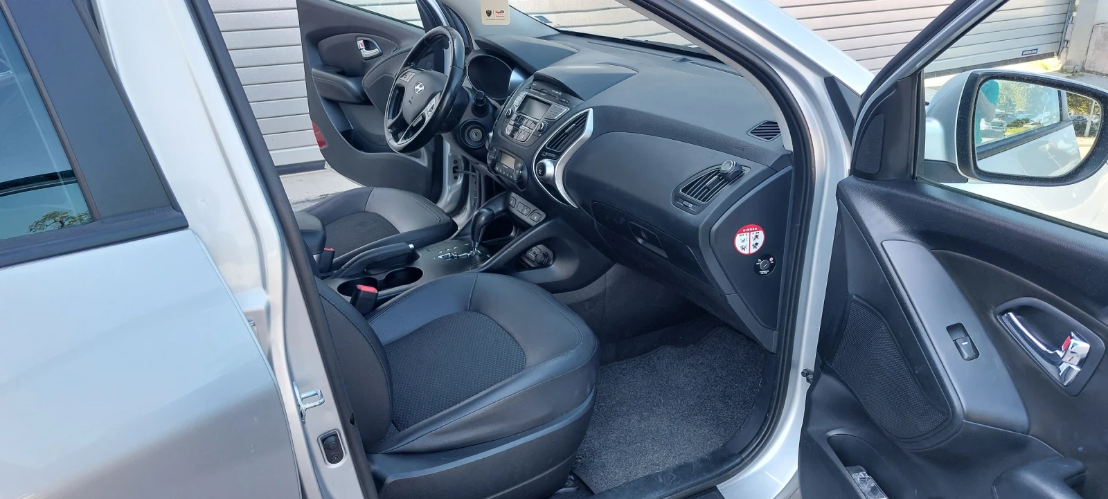 Hyundai IX35, снимка 6 - Автомобили и джипове - 56105248