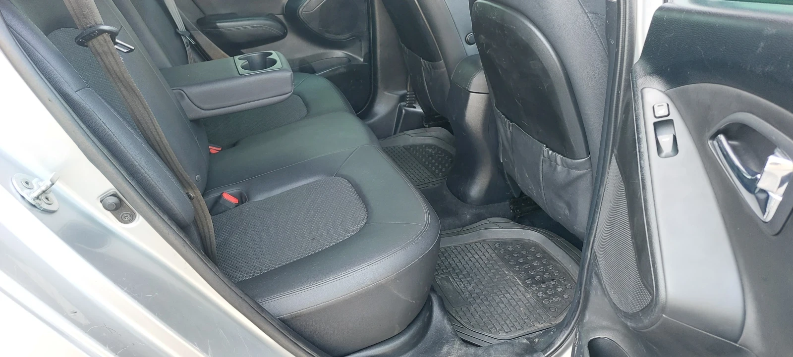 Hyundai IX35, снимка 10 - Автомобили и джипове - 56105248