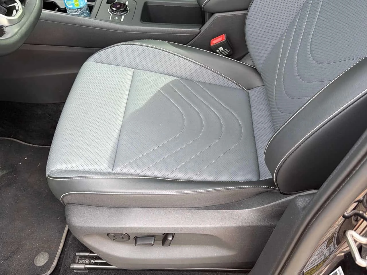 VW Tiguan * Comfortline R Line Black Edition * CARFAX * , снимка 12 - Автомобили и джипове - 56262448