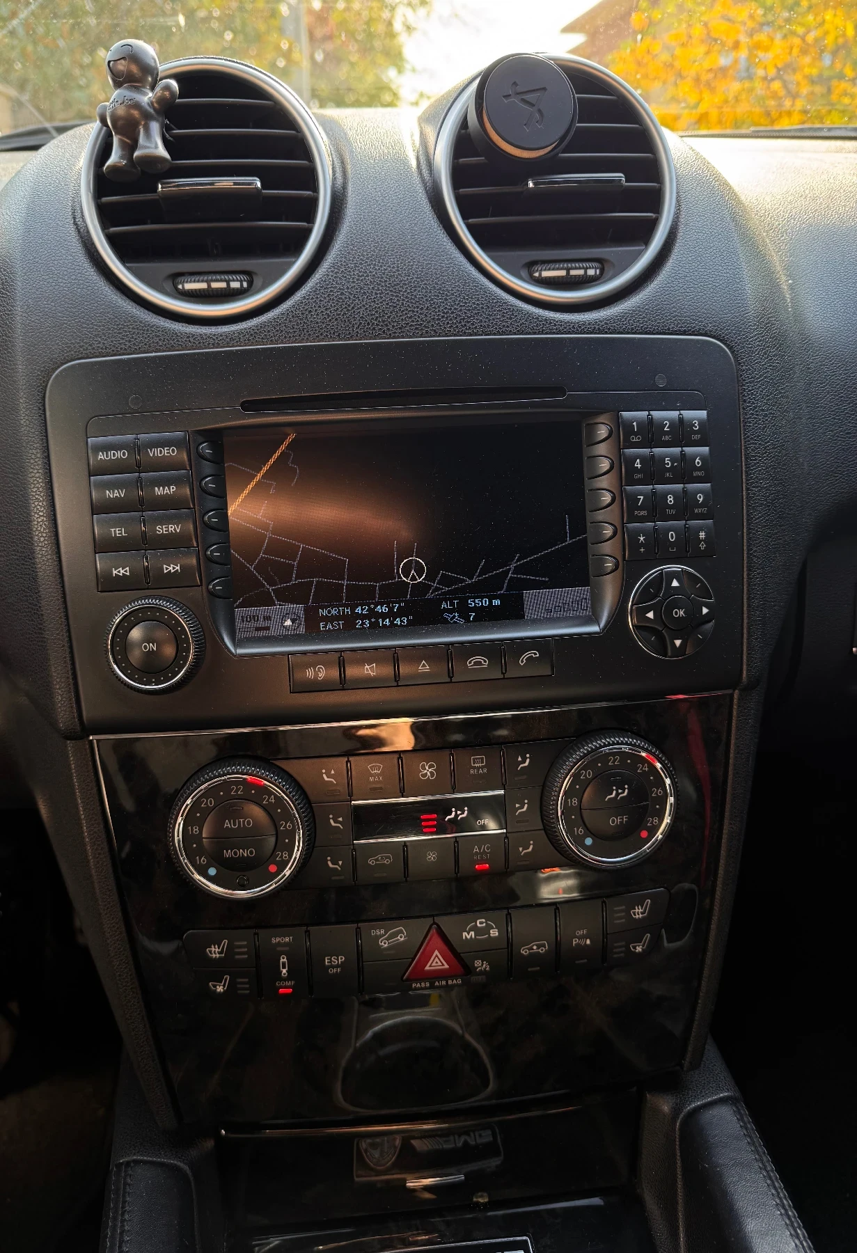 Mercedes-Benz ML 63 AMG, снимка 7 - Автомобили и джипове - 56468606