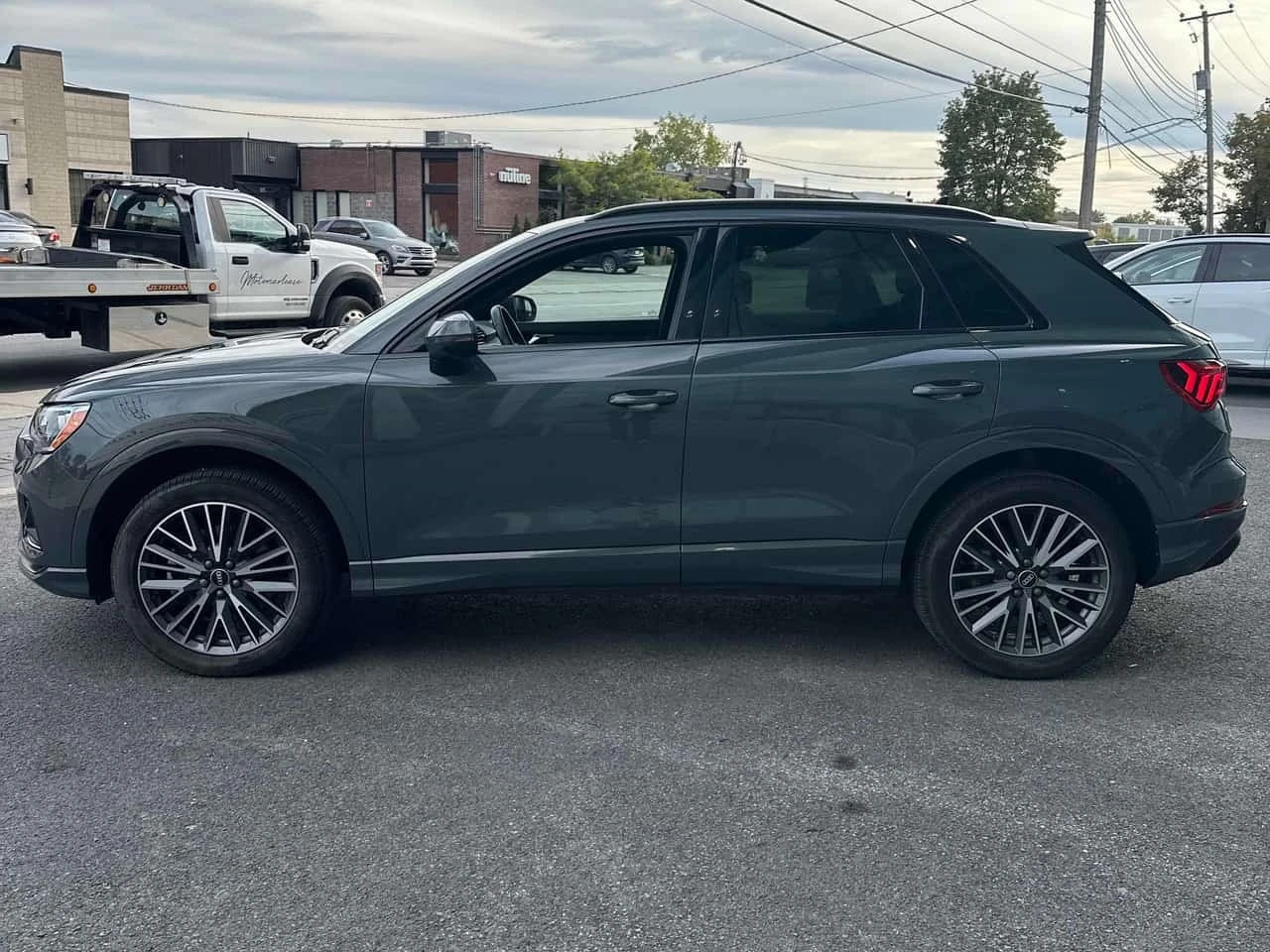 Audi Q3 * Komfort 45 TFSI quattro * CARFAX *  | Mobile.bg � ����������� 2