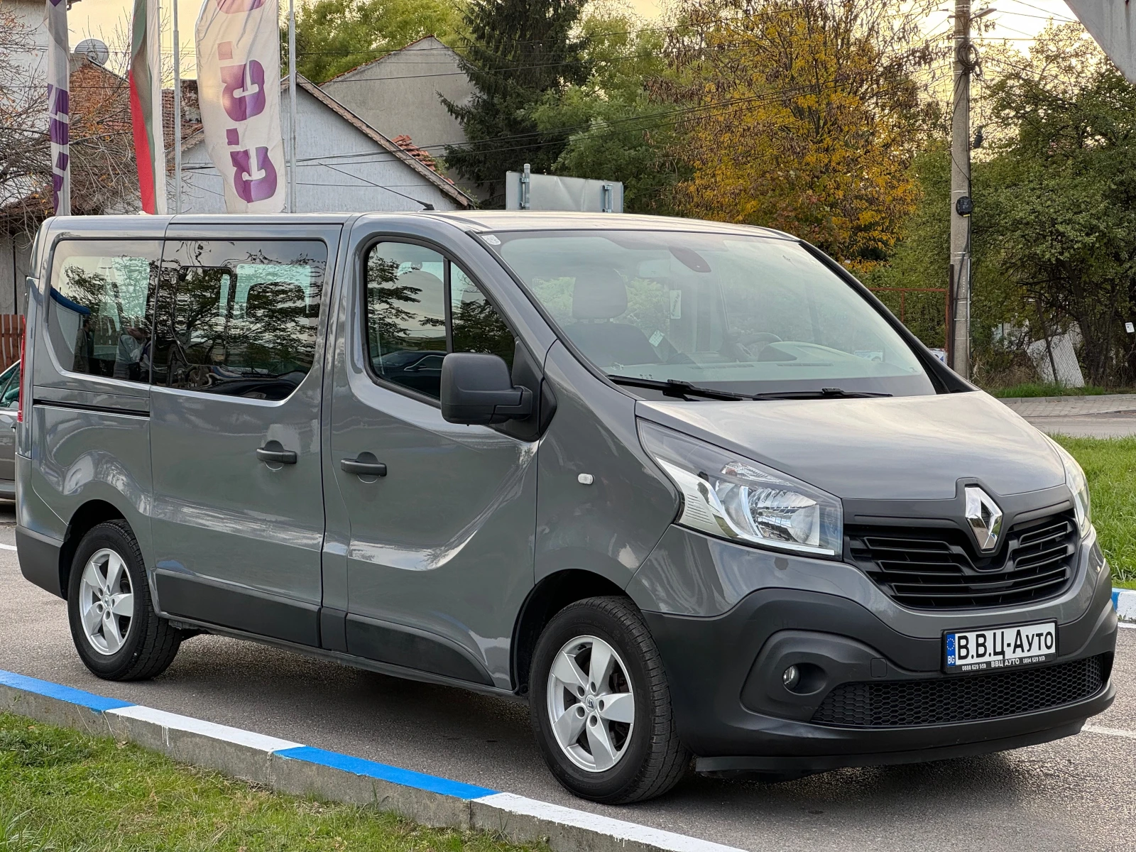 Renault Trafic DCI 9-Местен - изображение 3