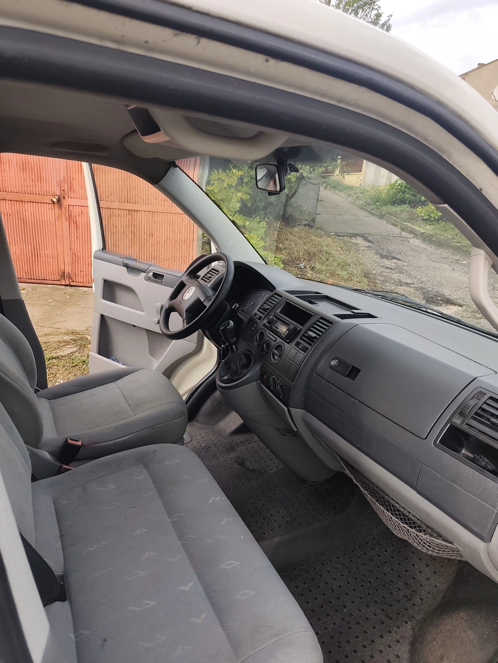 VW Transporter 1.9 TDi - изображение 9