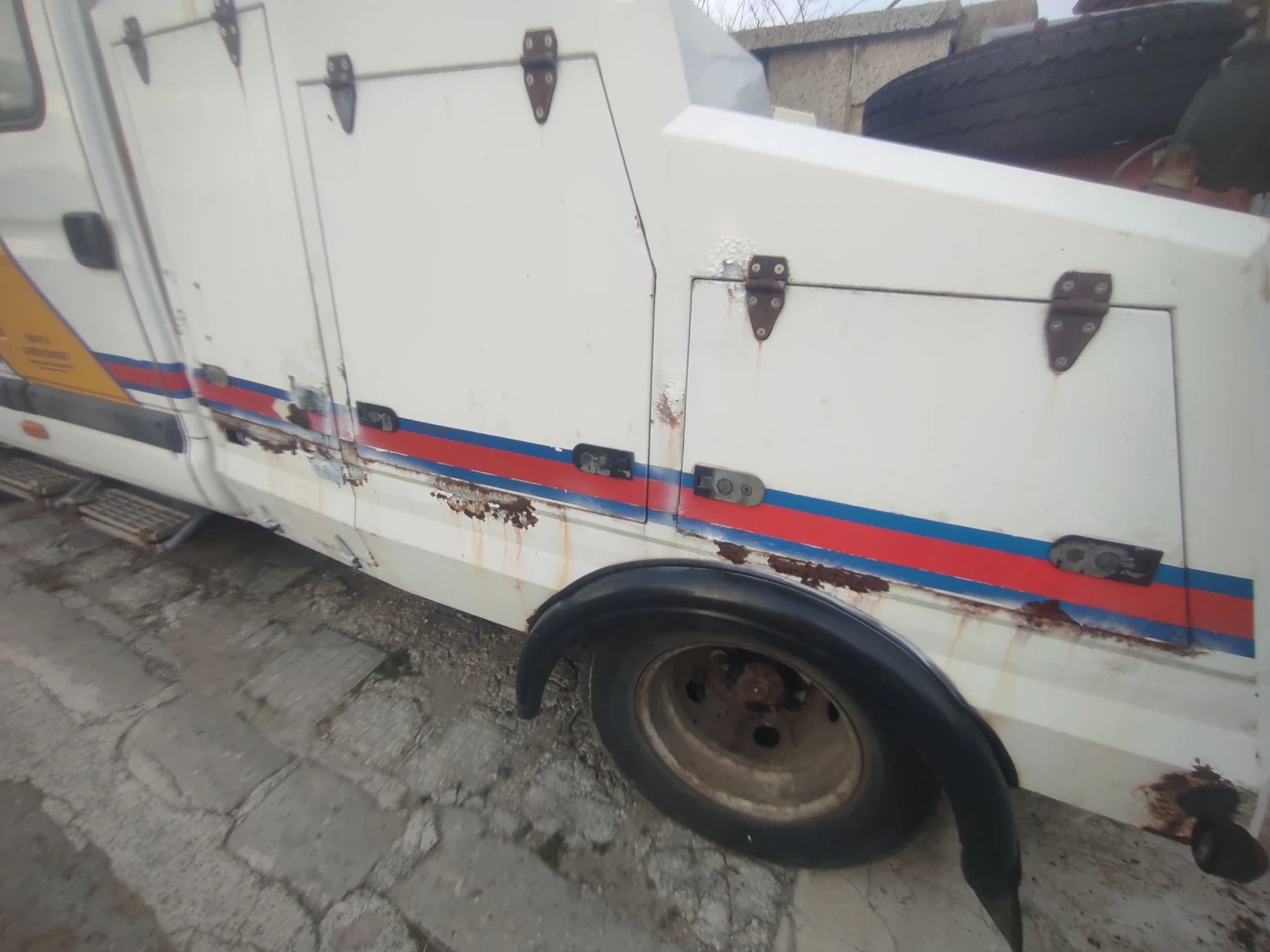 Renault Mascott 2.8cdi, снимка 4 - Камиони - 55815632