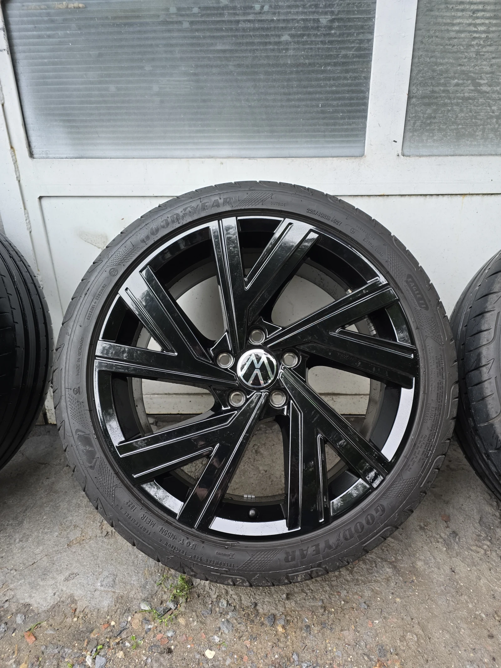    225/40R18 | Mobile.bg   6