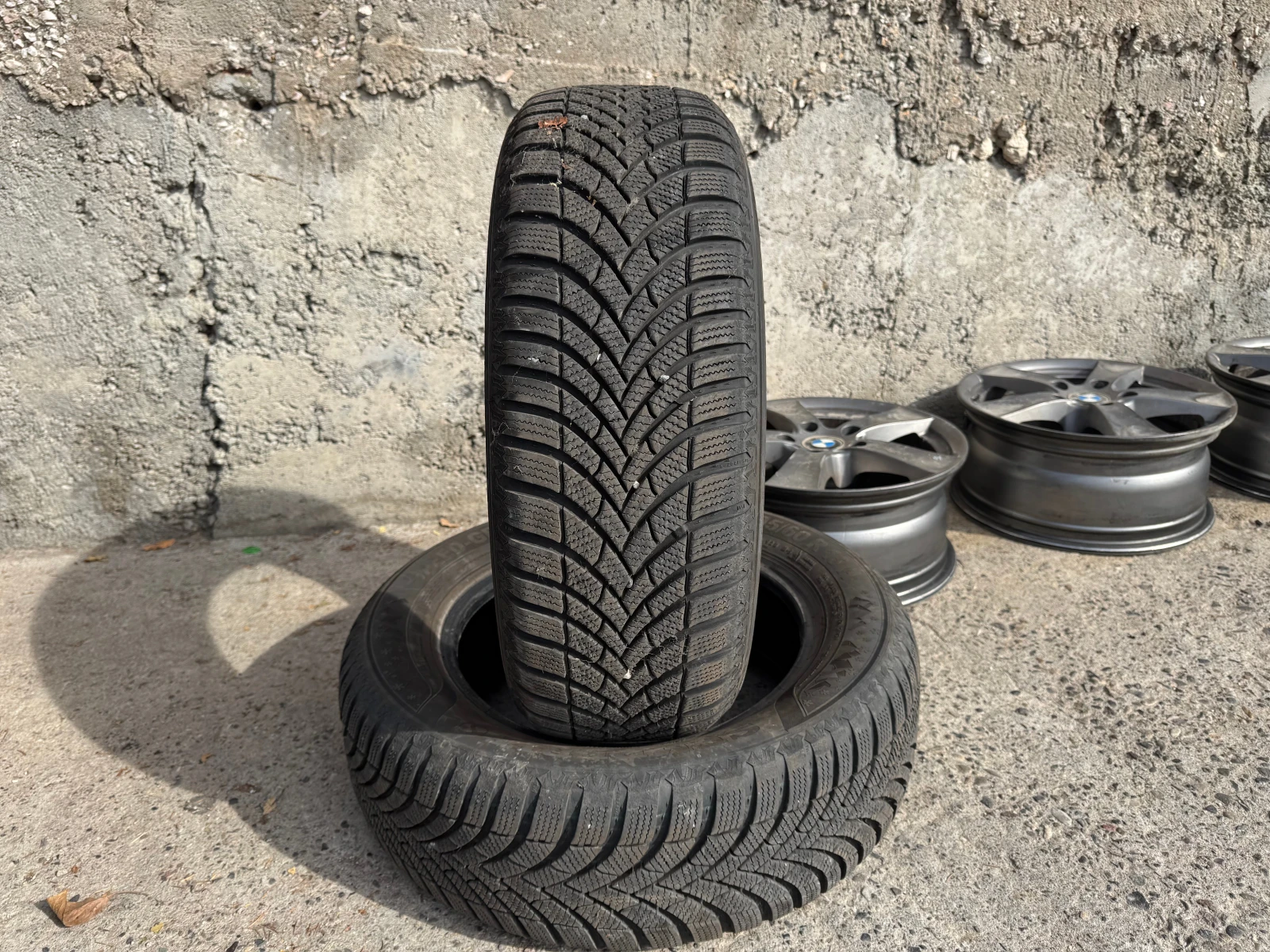 Гуми Зимни 205/60R16