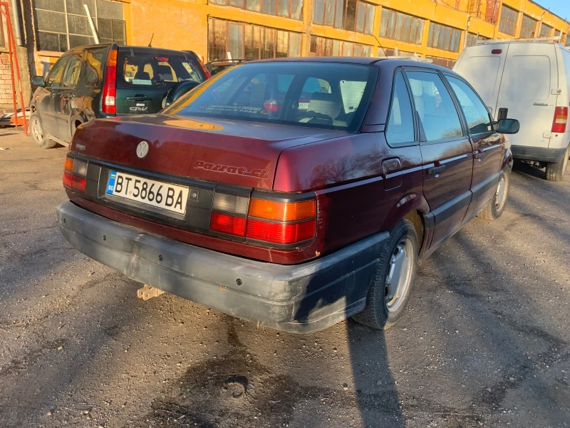 VW Passat 1.9 D, снимка 3 - Автомобили и джипове - 48602136