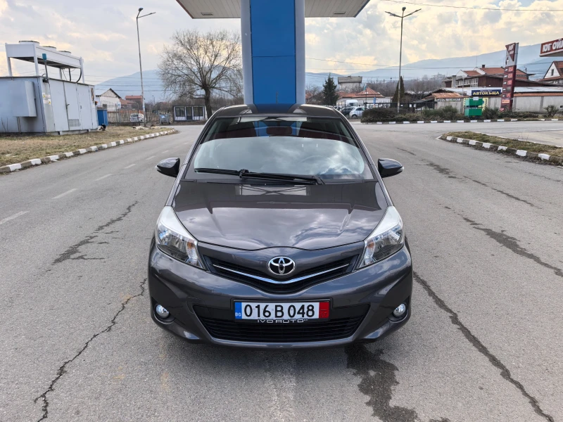 Toyota Yaris 1.0VVTI navi, снимка 1 - Автомобили и джипове - 49280181