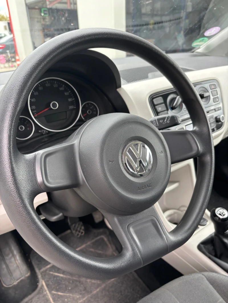 VW Up 1.0 move up!, снимка 15 - Автомобили и джипове - 51795701