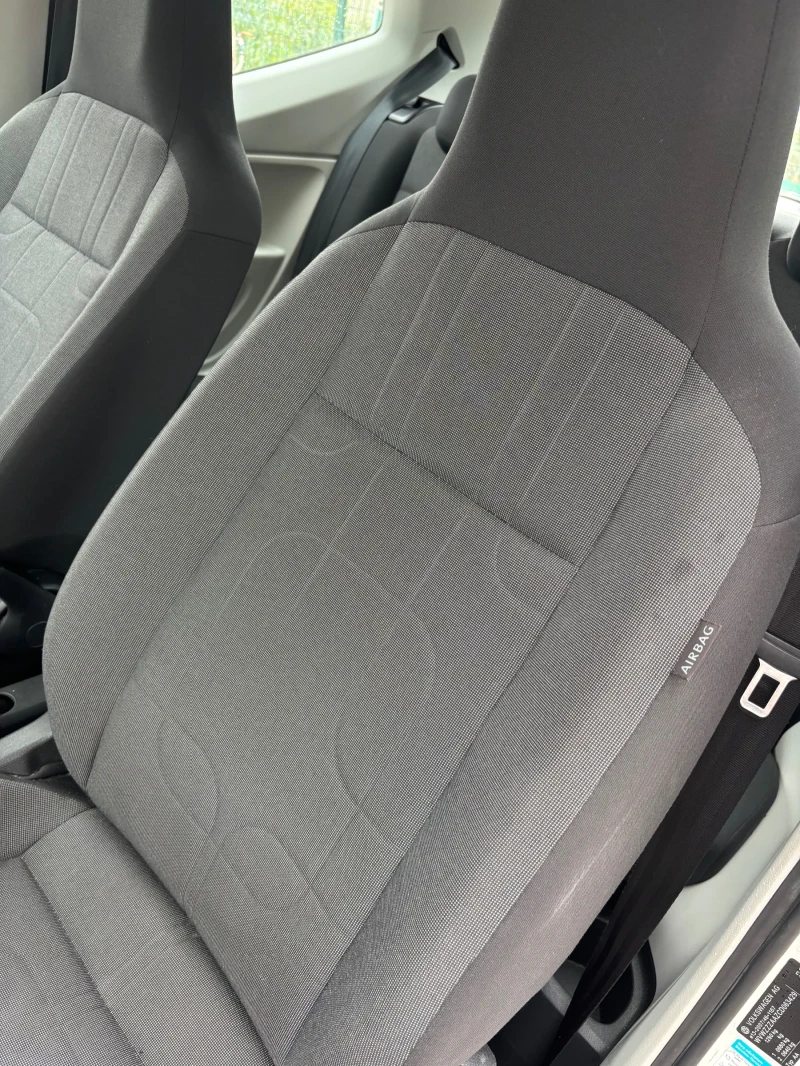 VW Up 1.0 move up!, снимка 9 - Автомобили и джипове - 51795701