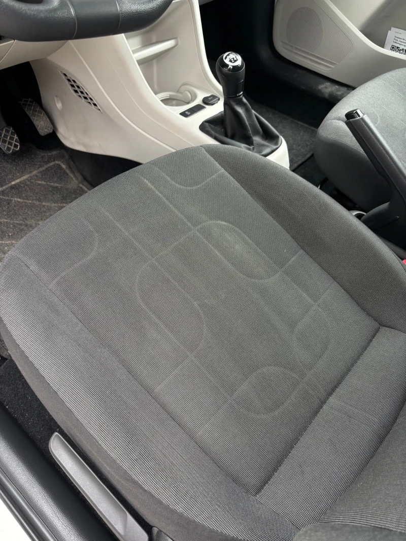 VW Up 1.0 move up!, снимка 14 - Автомобили и джипове - 51795701