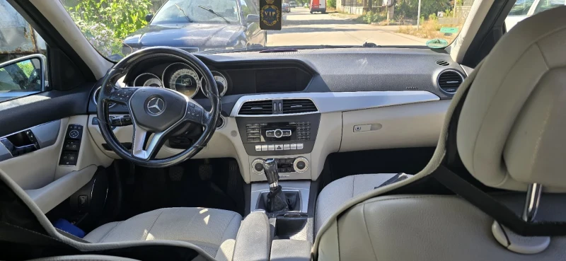 Mercedes-Benz C 220, снимка 6 - Автомобили и джипове - 51844488