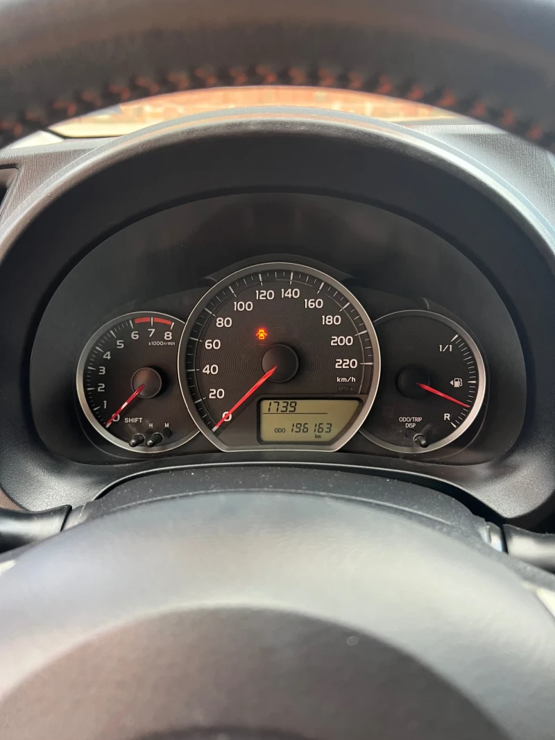 Toyota Yaris 1.33 VVT-i РЕГИСТРИРАНА/КАМЕРА/ПЕРФЕКТНА, снимка 7 - Автомобили и джипове - 52644480