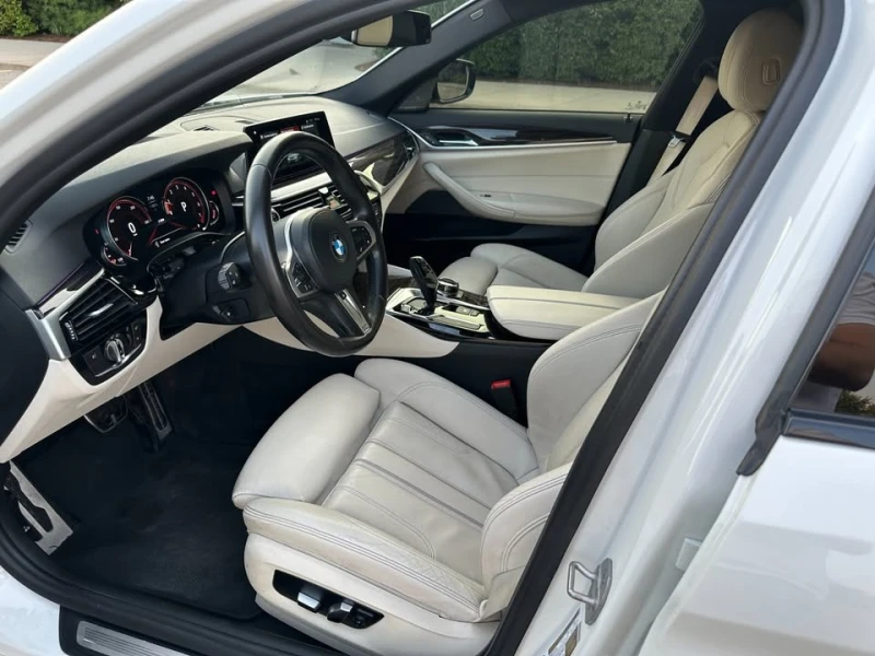 BMW 530 XDRIVE * * CARFAX * * АВТОКРЕДИТ * * , снимка 10 - Автомобили и джипове - 52554077