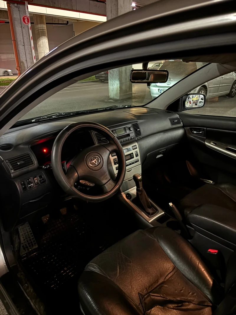 Toyota Corolla T sport, снимка 10 - Автомобили и джипове - 52868354