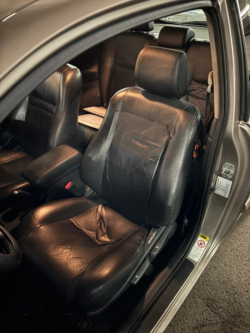 Toyota Corolla T sport, снимка 11 - Автомобили и джипове - 52868354