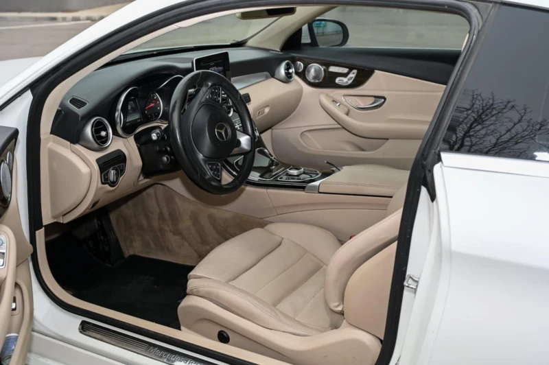 Mercedes-Benz C 300 С-300, снимка 11 - Автомобили и джипове - 52893900