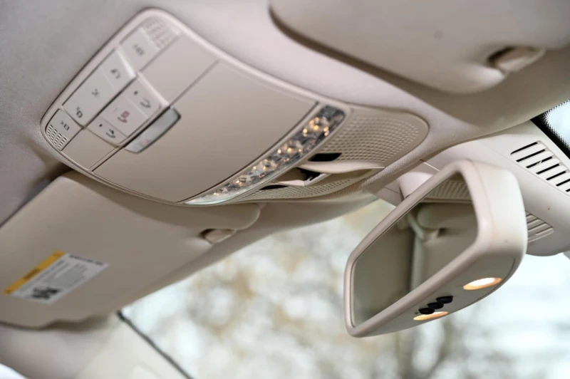 Mercedes-Benz C 300 С-300, снимка 8 - Автомобили и джипове - 52893900