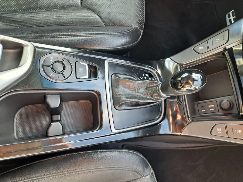 Hyundai I40 1.7 FULL PREMIUM , снимка 16 - Автомобили и джипове - 53401412