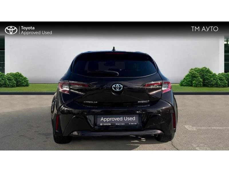 Toyota Corolla HB 1.8 HSD Premium BiTone, снимка 8 - Автомобили и джипове - 48891921