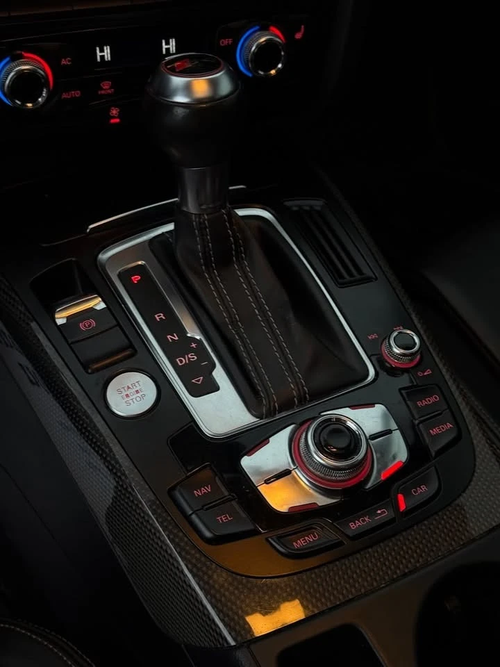 Audi S4 Quattro* * CARFAX* * АВТО КРЕДИТ* * , снимка 11 - Автомобили и джипове - 53186262