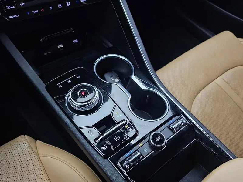 Kia K5 1.6 TURBO NOBLESSE, снимка 9 - Автомобили и джипове - 55089060