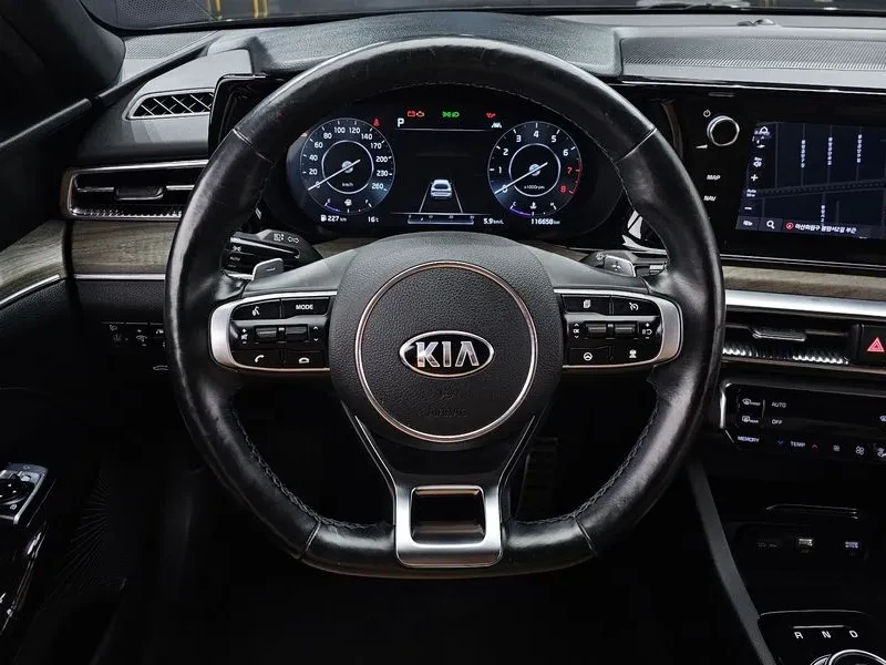 Kia K5 1.6 TURBO NOBLESSE, снимка 13 - Автомобили и джипове - 55089060