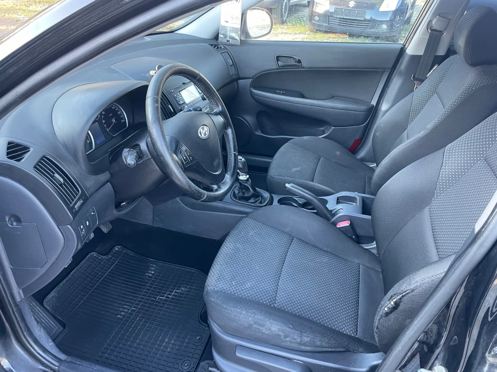 Hyundai I30 1.6CRDI - изображение 9