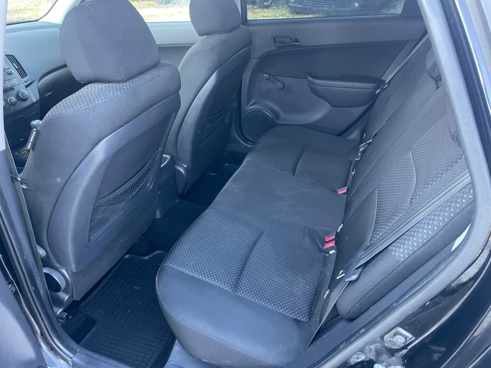 Hyundai I30 1.6CRDI - изображение 7