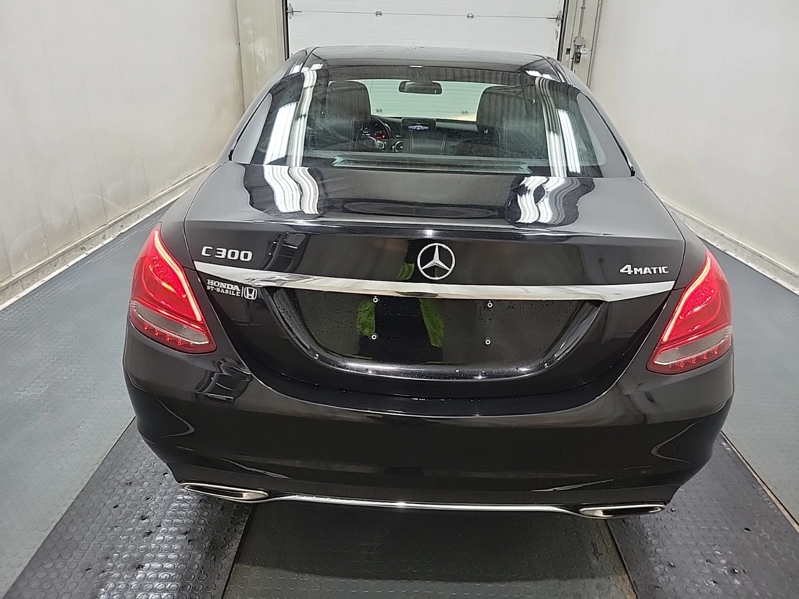 Mercedes-Benz C 300 4MATIC / М.точка / Carfax / Авто финанс / - изображение 5