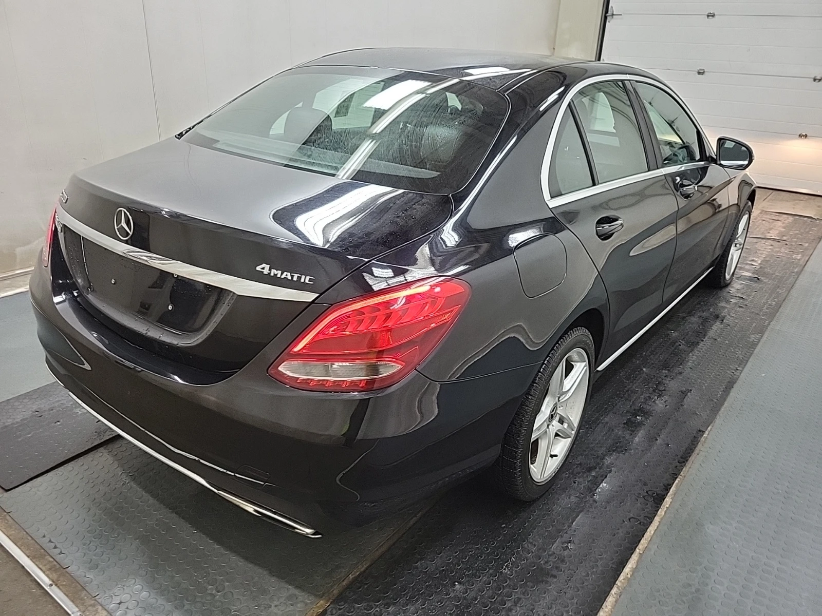 Mercedes-Benz C 300 4MATIC / М.точка / Carfax / Авто финанс / - изображение 6