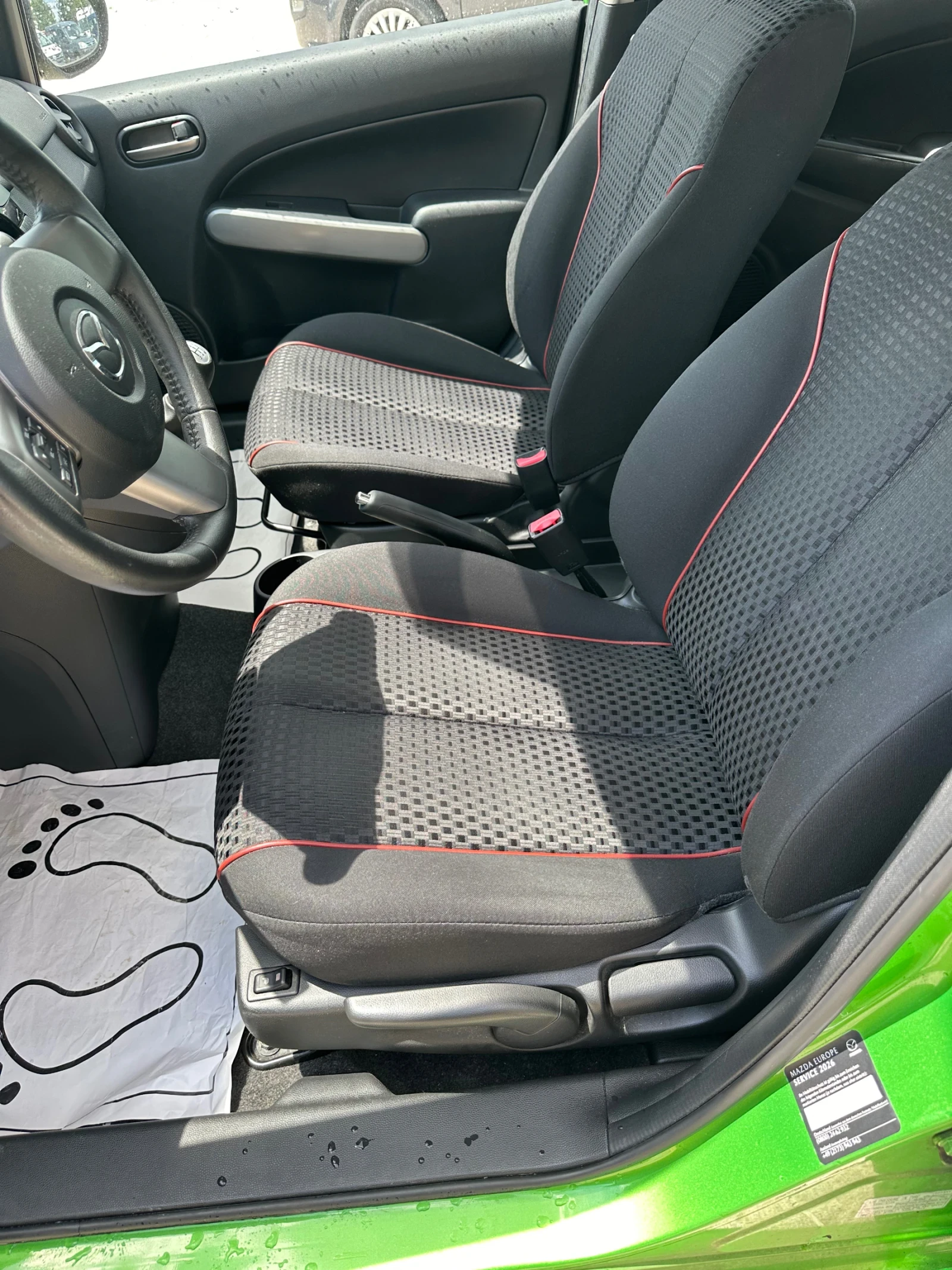 Mazda 2  - изображение 8