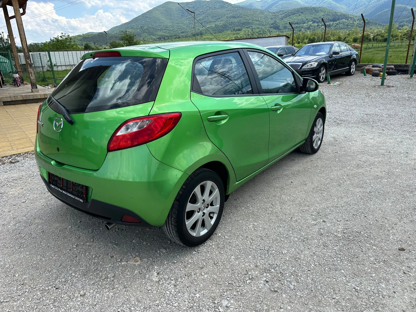 Mazda 2  - изображение 6
