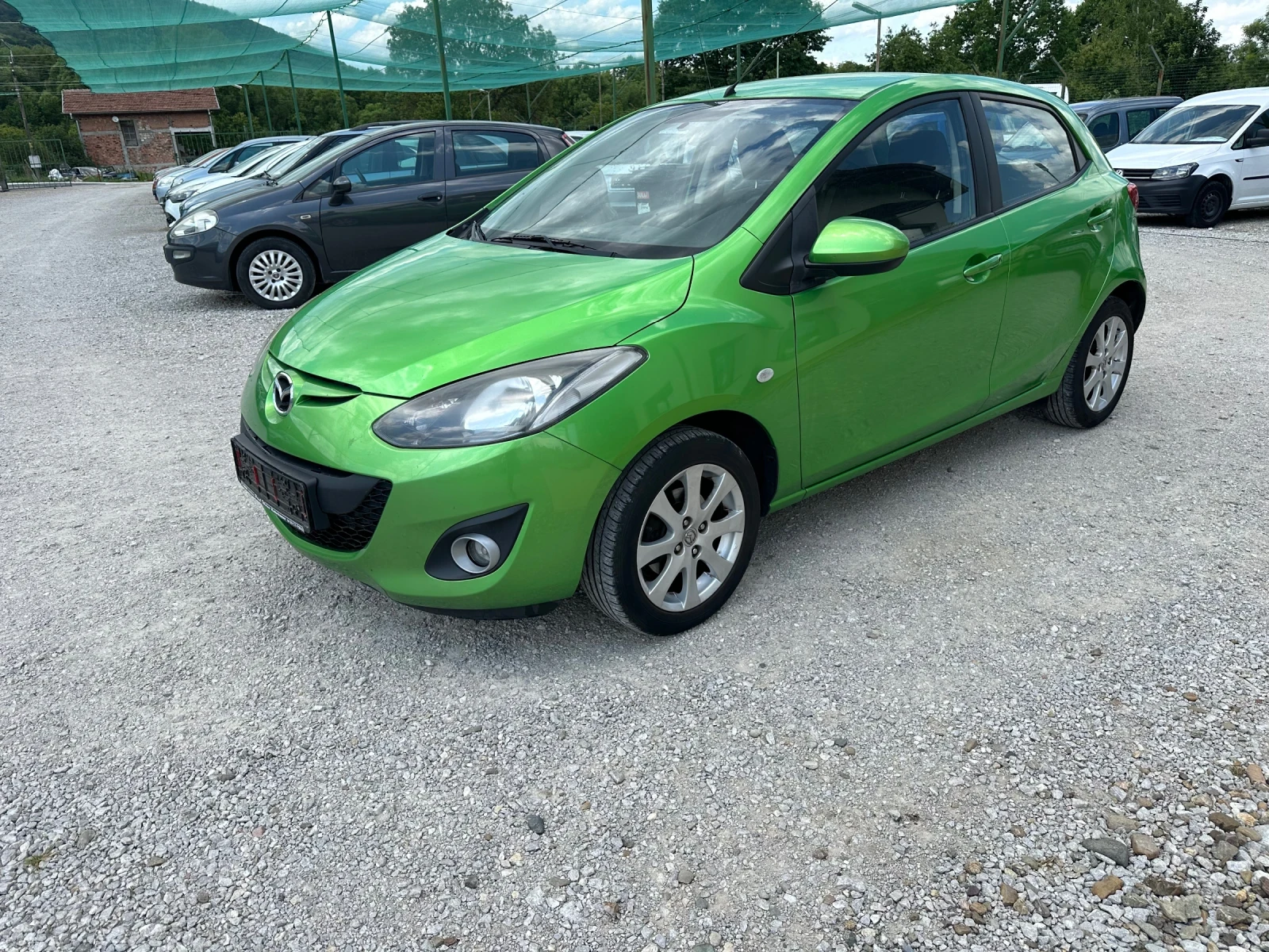 Mazda 2  - изображение 3