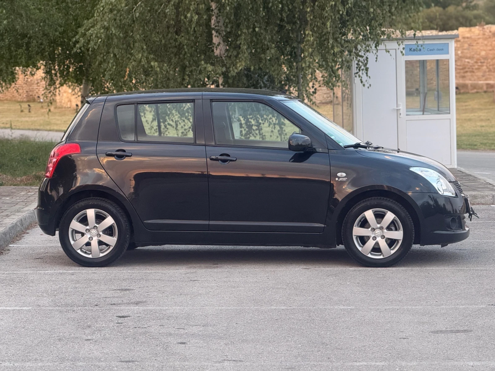 Suzuki Swift 1.3 KLIMA - изображение 6
