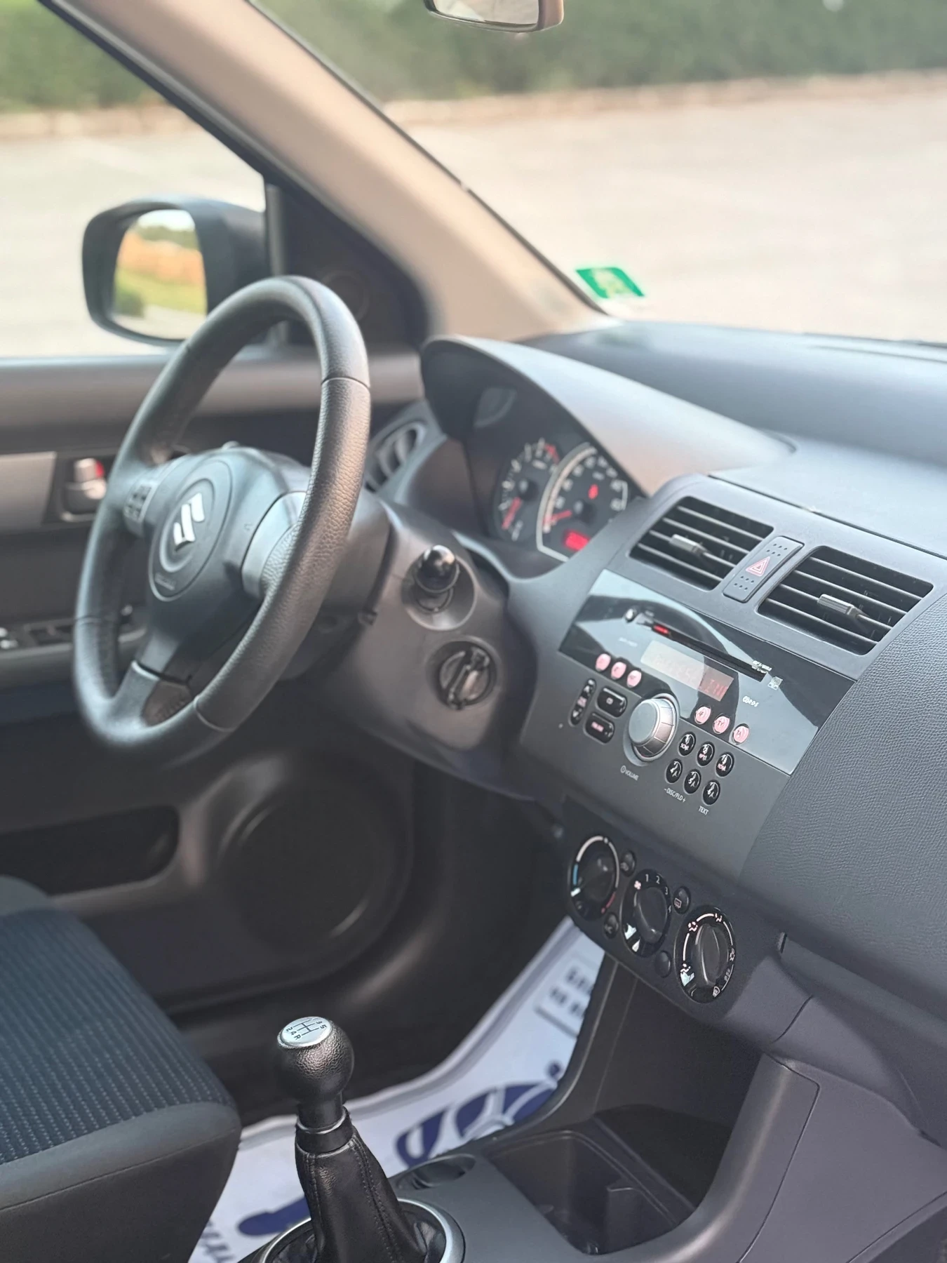 Suzuki Swift 1.3 KLIMA - изображение 9