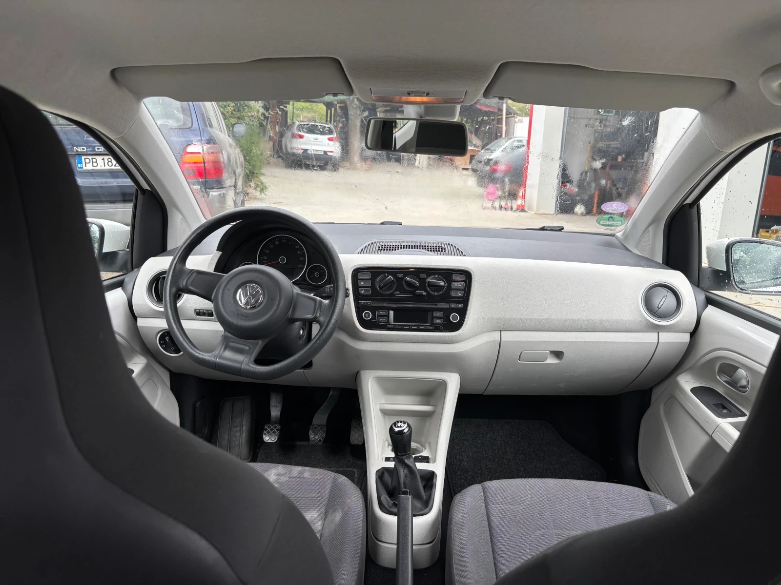 VW Up 1.0 move up! - изображение 8