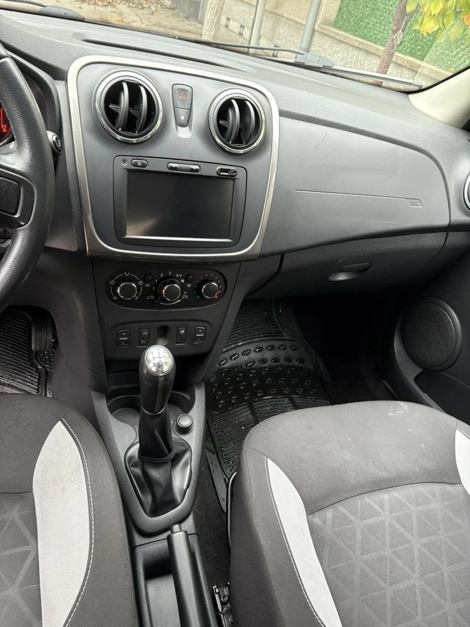 Dacia Sandero | Mobile.bg   12