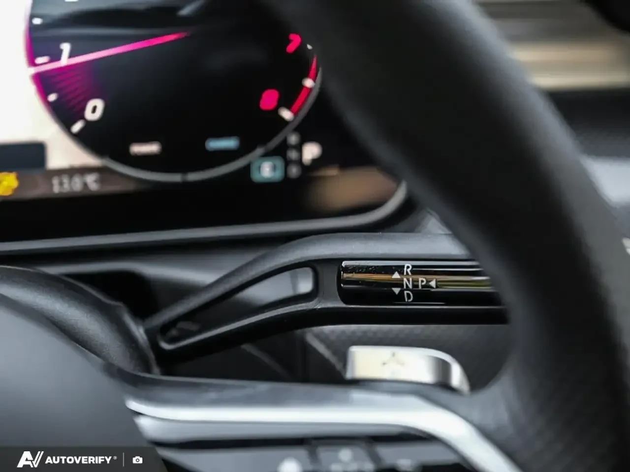 Mercedes-Benz CLE 300 4MATIC * PANO * AMG Line * NIGHT PKG * ARTICO - изображение 8