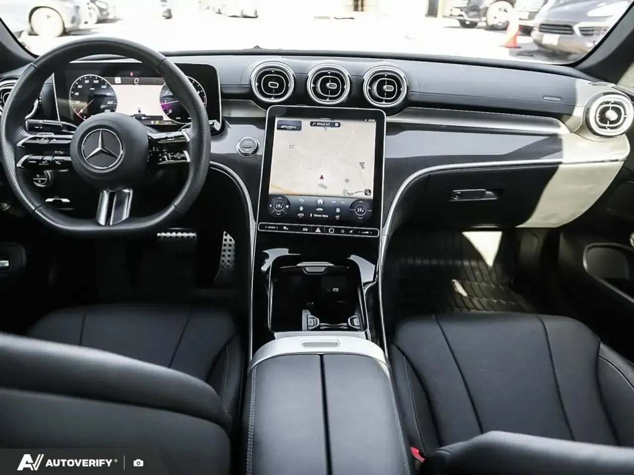 Mercedes-Benz CLE 300 4MATIC * PANO * AMG Line * NIGHT PKG * ARTICO - изображение 6