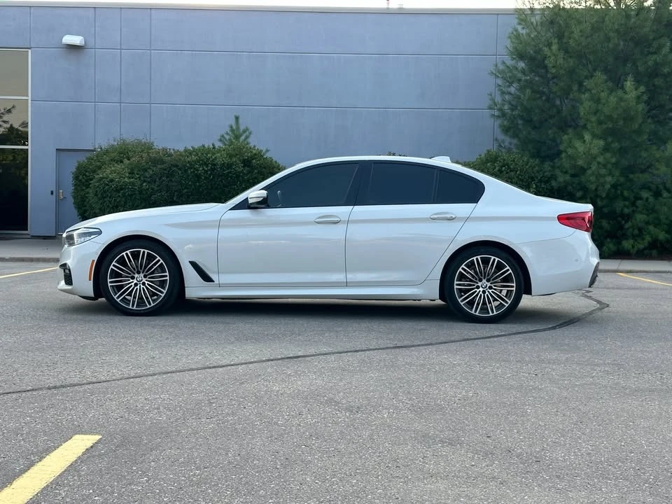 BMW 530 XDRIVE * * CARFAX * * АВТОКРЕДИТ * *  - изображение 4